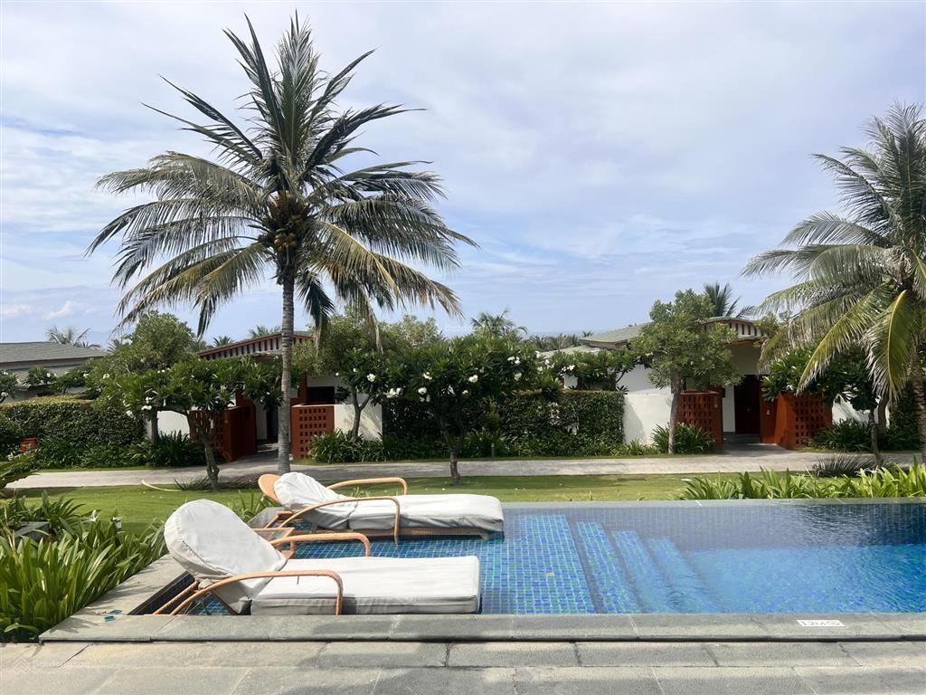 Cần bán căn villa siêu vip tại dự án movenpick  bãi dài  cam lâm  khánh hòa  2 phòng ngủ