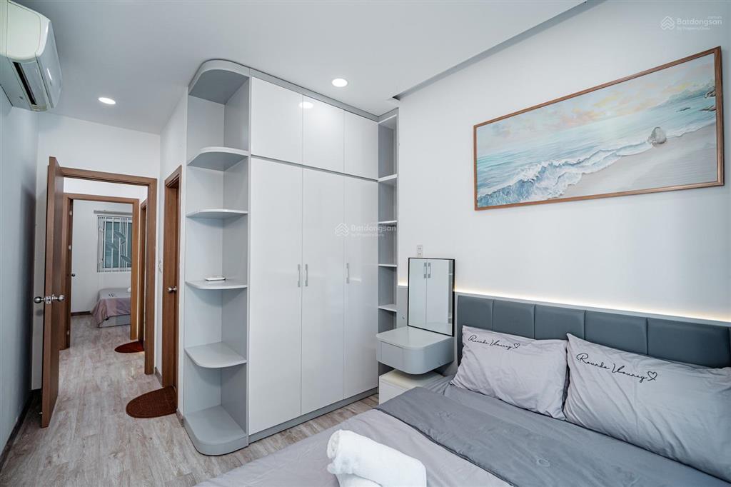 Bán căn hộ view xéo biển hòn chồng tòa oc1b mường thanh viễn triều