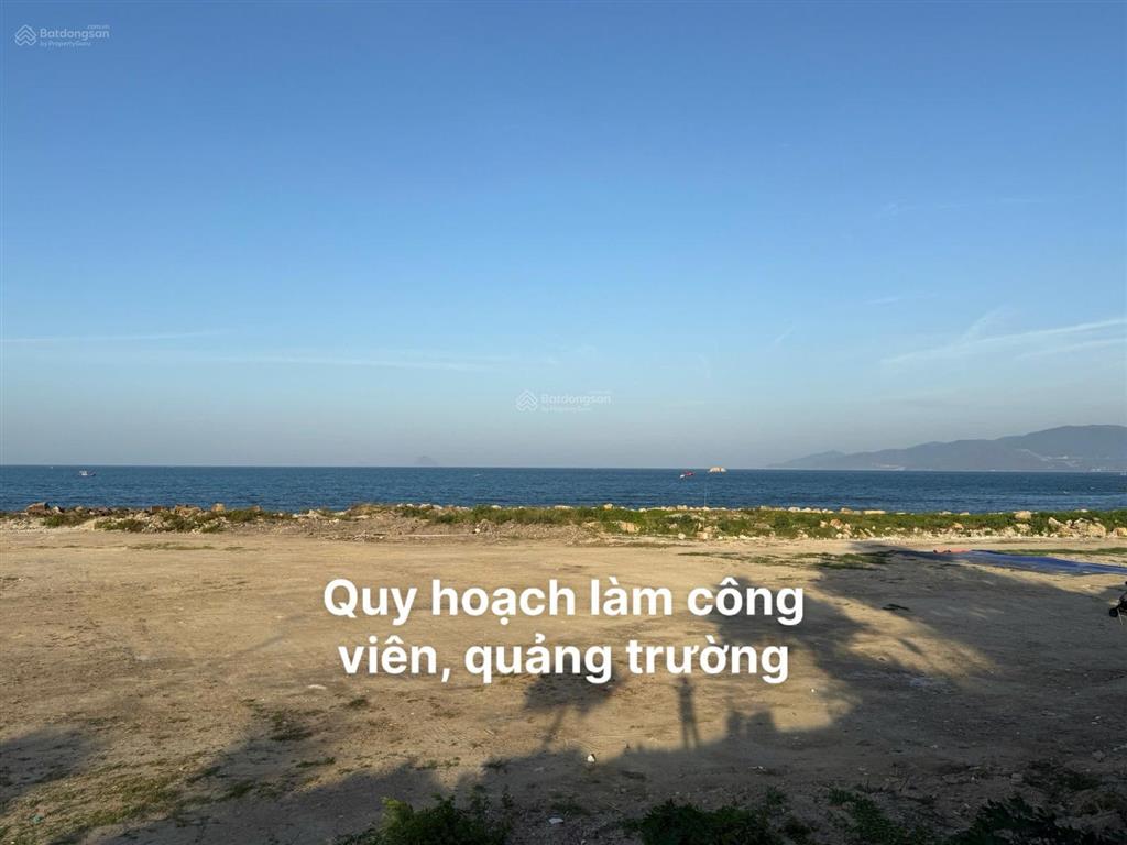 Bán đất mặt tiền phạm văn đồng , view trực diện biển, ngang 8,4m giá tốt