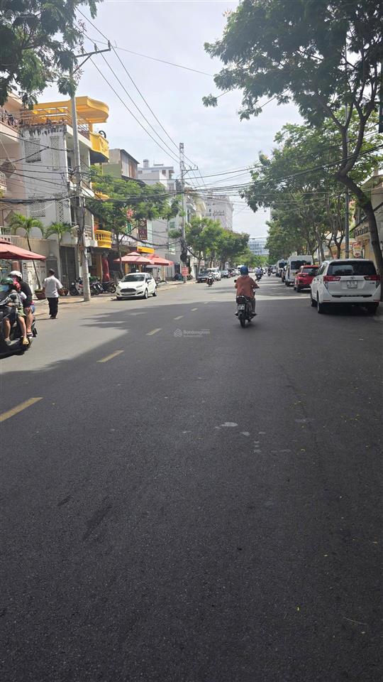 Bán nhà mặt tiền đường pasteur nha trang ngang 5,6m , cách biển chỉ 200m