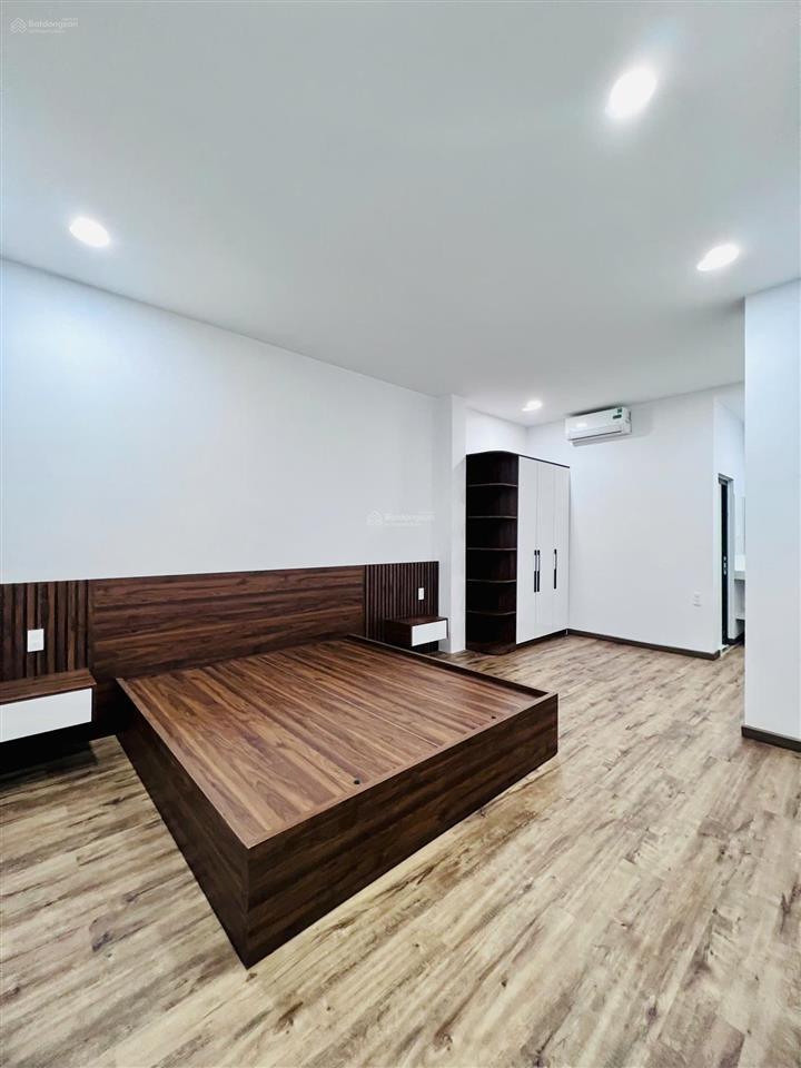 Bán nhà đẹp mặt tiền đường trần nguyên hãn , trung tâm phố hàn nha trang, cách biển 800m