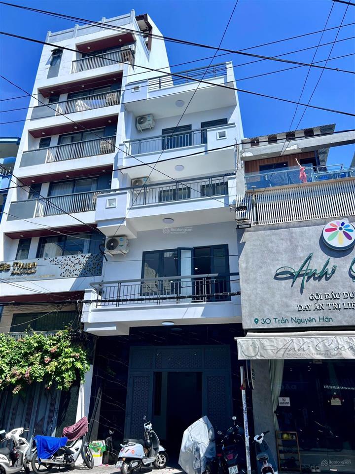Bán nhà đẹp mặt tiền đường trần nguyên hãn , trung tâm phố hàn nha trang, cách biển 800m