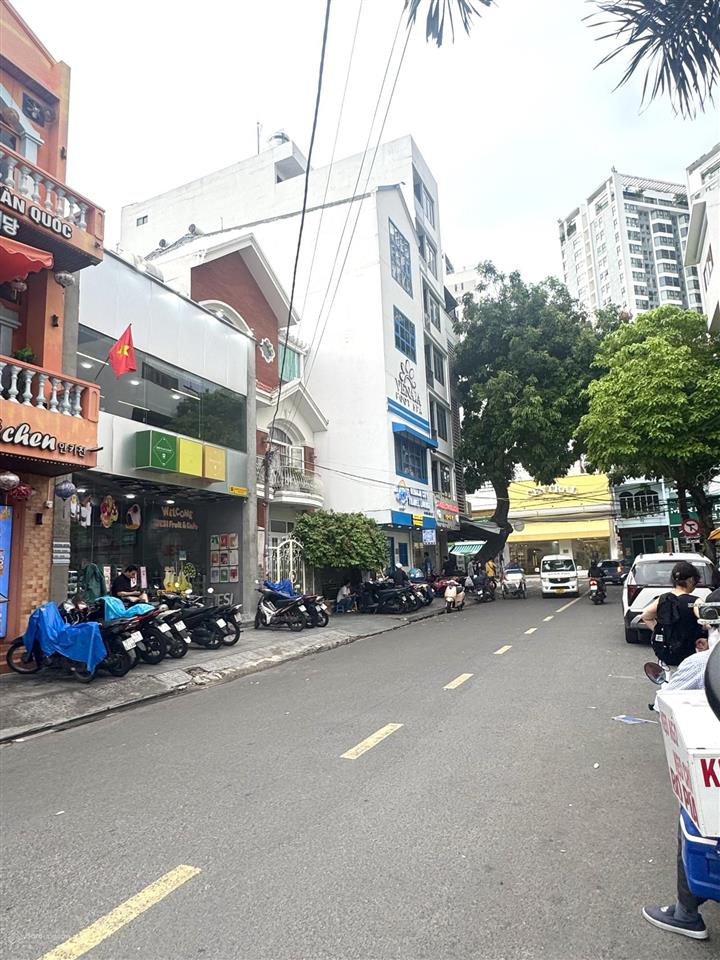 Nhà 2 tầng ngang 5,2m trung tâm phố hàn đường ngô đức kế, gần tô hiến thành, cách biển 600m