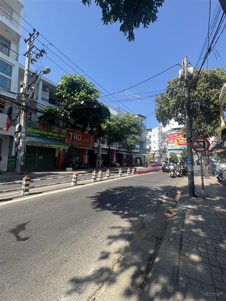 Bán nhà mặt tiền đường nguyễn thị minh khai ngang 6m, gần biển chỉ 1km