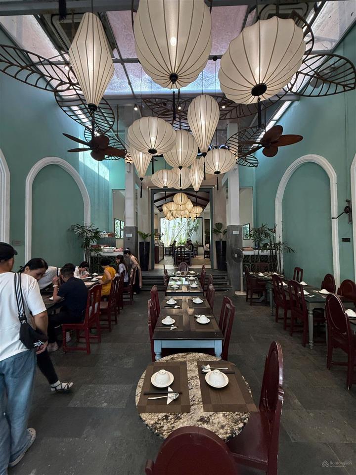 Nhà ngang 7m mặt tiền nguyễn thiện thuật, trung tâm phố tây nha trang, cách biển 300m giá tốt
