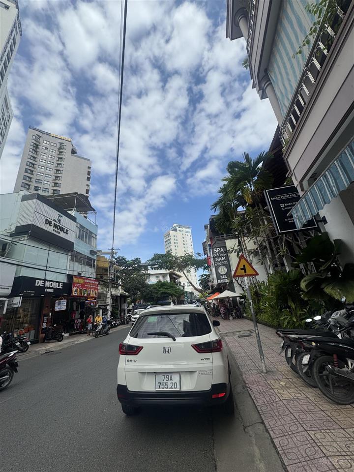 Bán nhà đường ngô thời nhiệm mặt tiền khu phố hàn, cách biển chỉ 700m