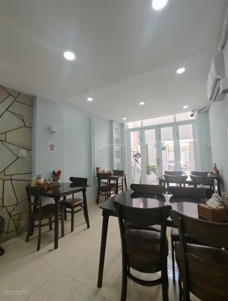 Bán nhà đường ngô thời nhiệm mặt tiền khu phố hàn, cách biển chỉ 700m