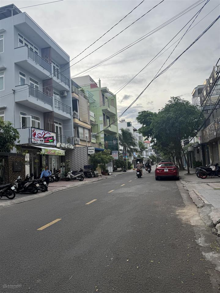 Bán nhà mặt tiền đường trịnh phong, cách biển chỉ 800m, giá tốt
