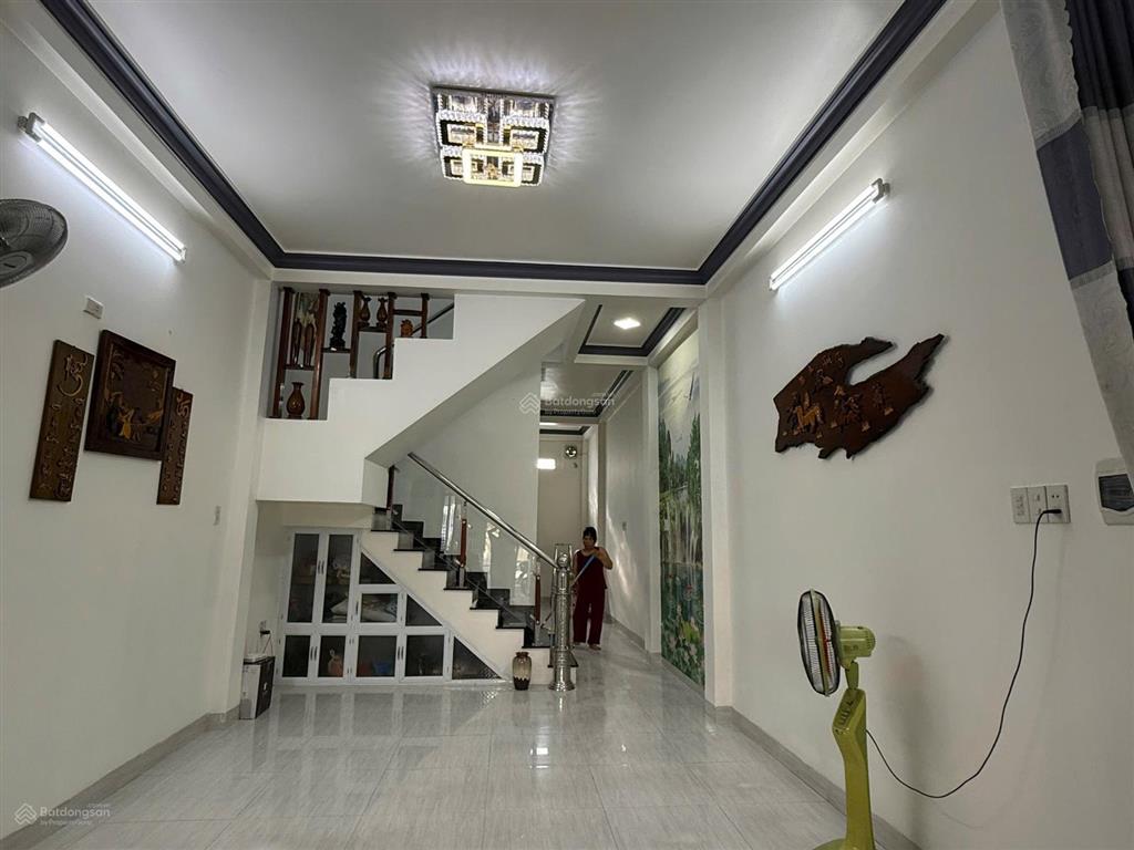Cần bán gấp nhà tđc vcn phước long 2, phường nam nha trang