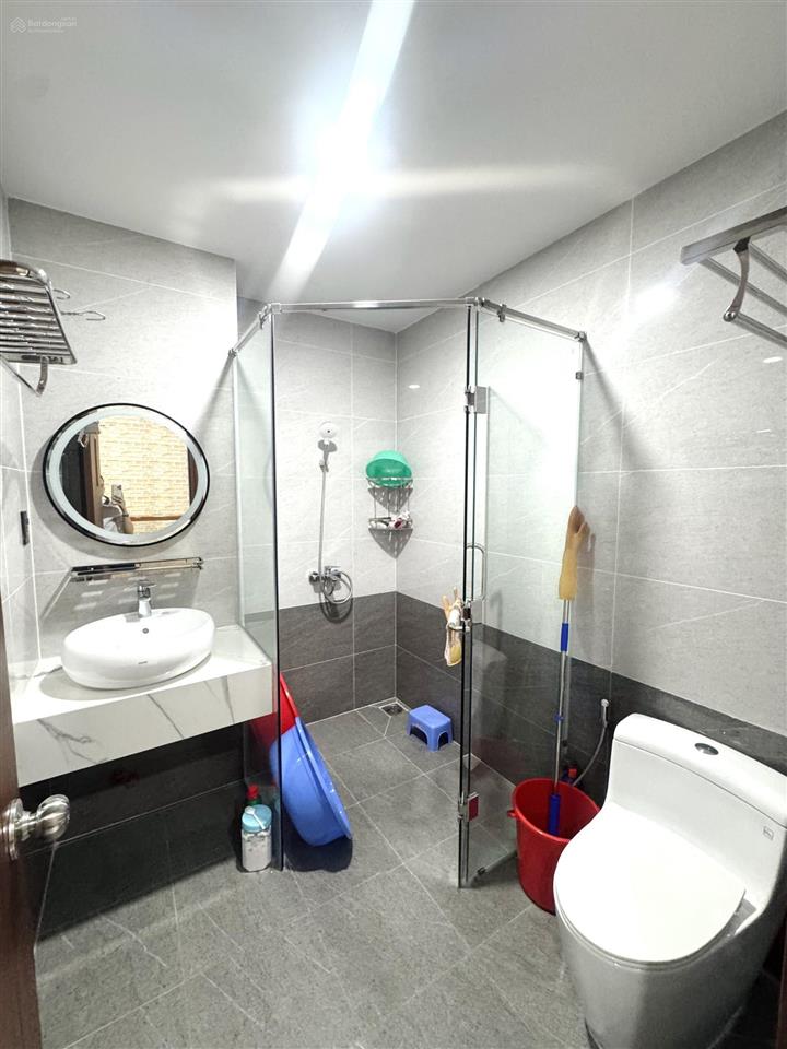 Nhà đẹp 3 tầng hẻm lê thánh tôn cách biển quảng trường chỉ 500m