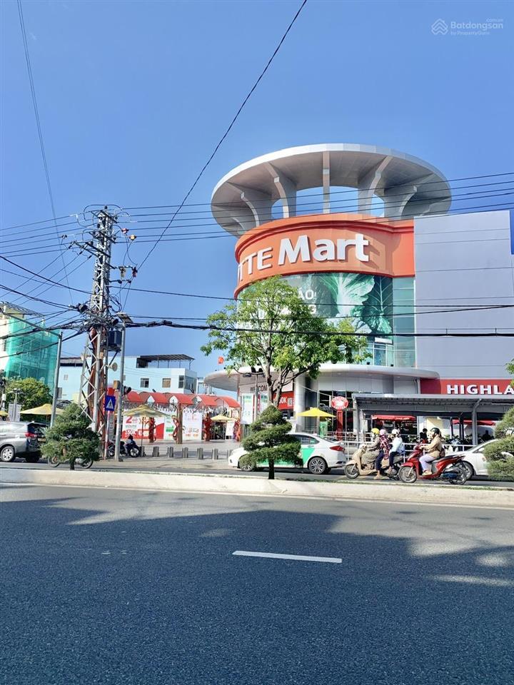 Nhà 2 tầng hẻm ô tô 23 tháng 10 gần lotte nha trang giá 6 tỷ 2