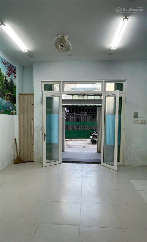 Nhà 2 tầng hẻm ô tô 23 tháng 10 gần lotte nha trang giá 6 tỷ 2