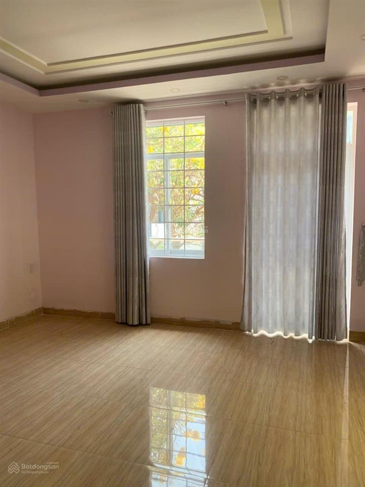 Bán nhà 3 tầng kdt lê hồng phong 2 dt 118m2. bán 9 tỷ 9