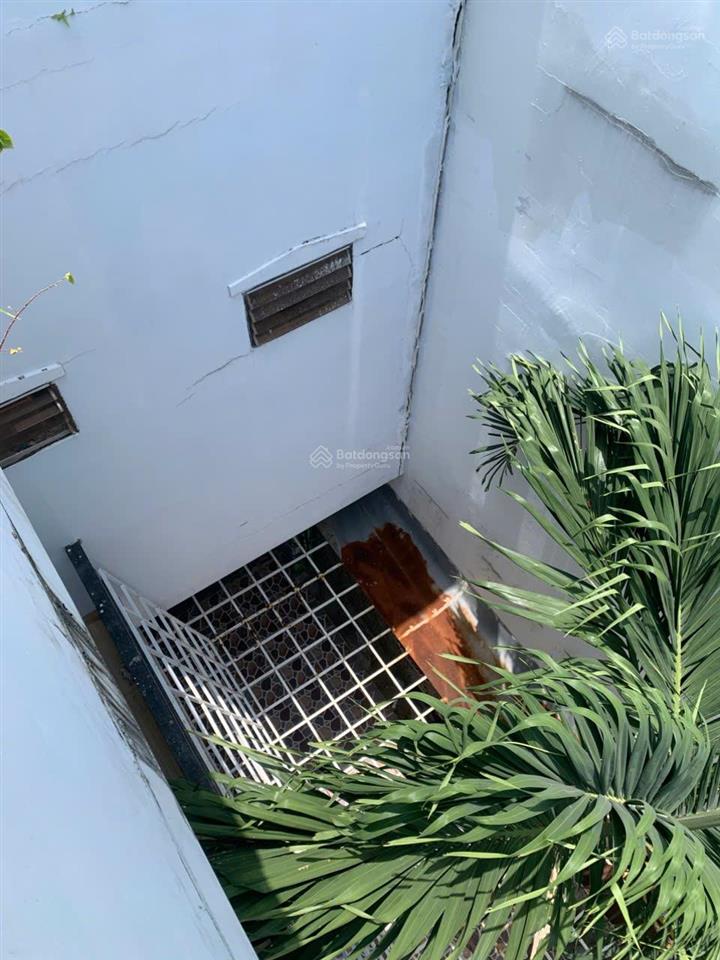 Bán nhà 3 tầng kdt lê hồng phong 2 dt 118m2. bán 9 tỷ 9