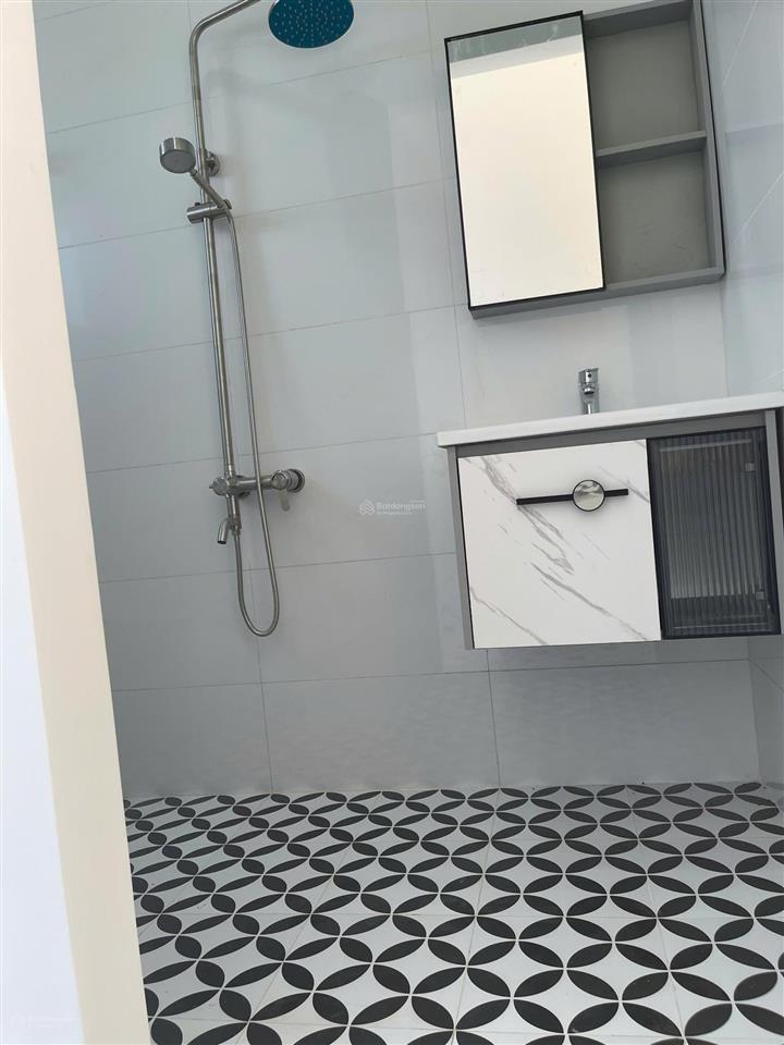 Nhà mới 3 tầng mặt tiền phong châu phường nam nha trang giá 5ty5