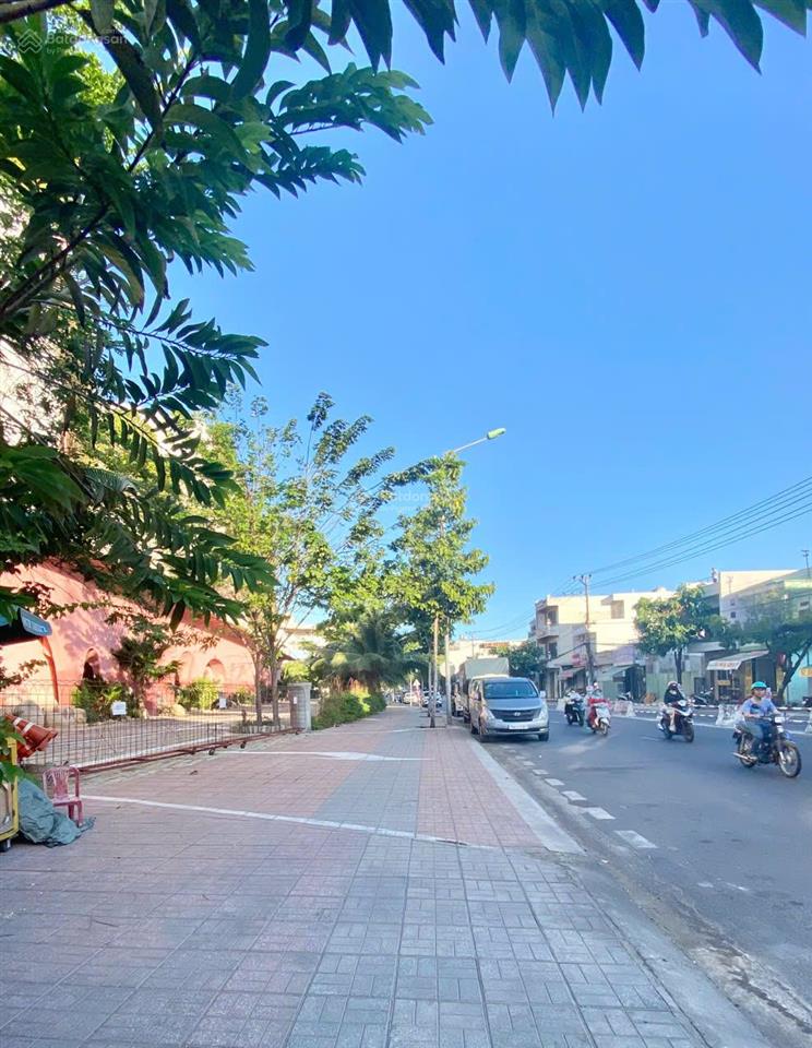 Bán nhà 4 tầng lê hồng phong vị trí kinh doanh bán 7 tỷ 9