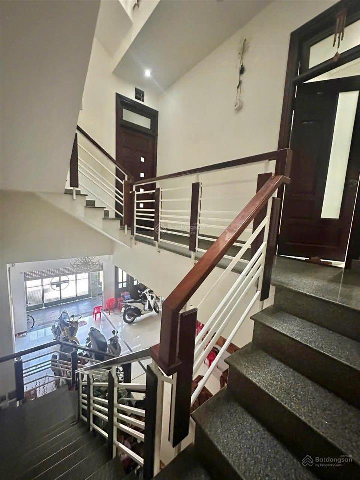 Bán nhà 3,5 tầng đường c1 vĩnh điềm trung 10,5 tỷ