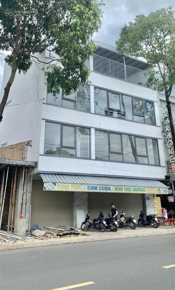 Nhà 3,5 tầng mặt tiền hoàng diệu gần biển 13 tỷ