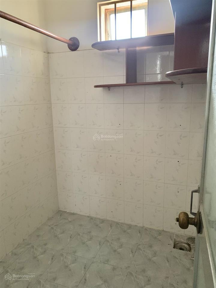 Cho thuê căn hộ tầng 2 đường câu bè 6t/tháng