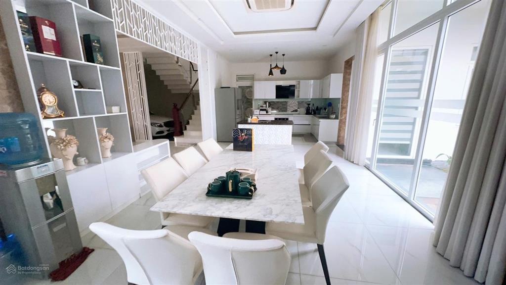 Nhà đẹp 3 tầng khu bàn cờ nha trang 67 tỷ