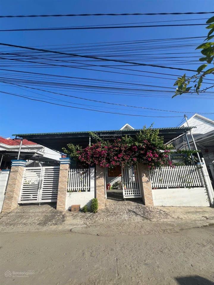 Bán nhà mặt phố diện tích 304m2(10x30),tdp7,phường ninh hiệp,tx.ninh hoà