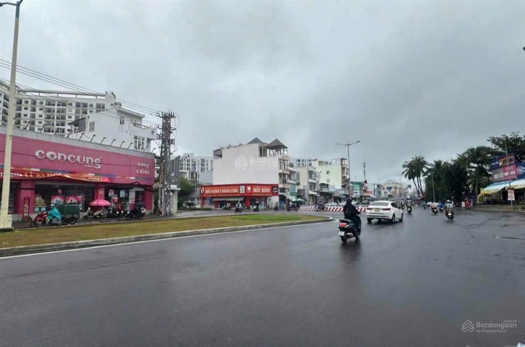 Nhà mặt tiền đường 23/10 dt 100m giá 14 tỷ