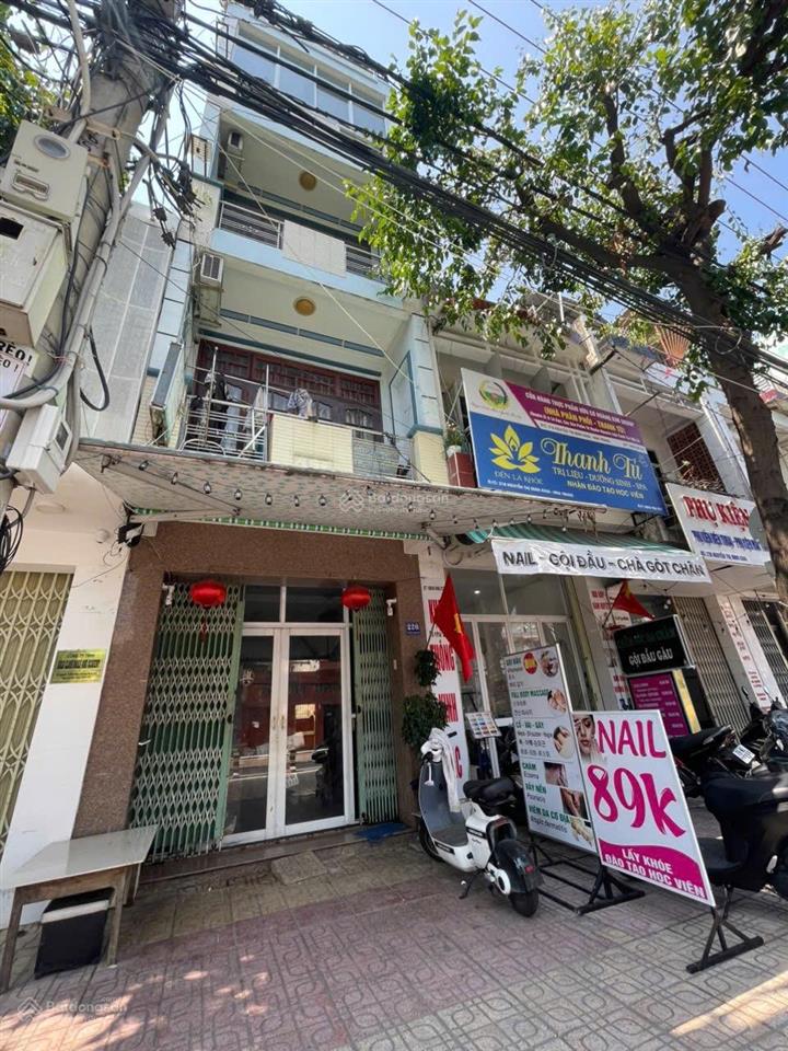 Bán nhà 4 tầng 1 tum mặt tiền nguyễn thị minh khai giá 14 tỷ