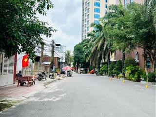 Bán nhà cấp 4 2 mặt tiền đường dương hiến quyền đoạn gần khách sạn mường thanh gần biển