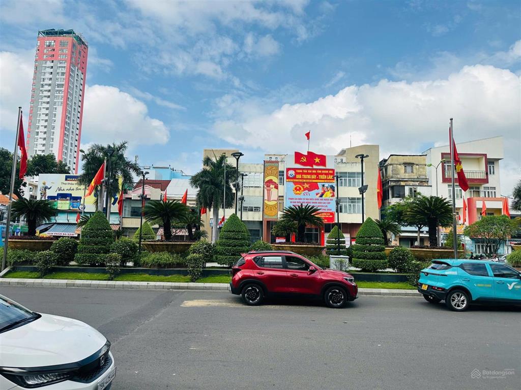 Cho thuê mặt bằng kinh doanh ngay ngã 4 thống nhất và quang trung