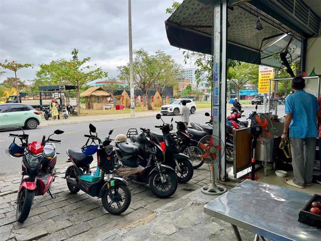 Bán đất nền dự án mặt tiền khu đô thị mới phước long, giá 8,4 tỷ, 82,5 m2