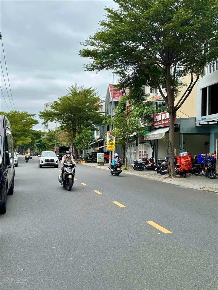 Bán đất nền dự án mặt tiền khu đô thị mới phước long, giá 8,4 tỷ, 82,5 m2