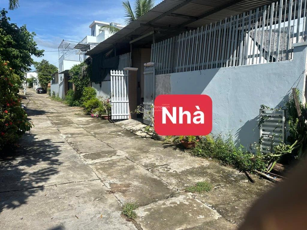 Nhà 372.8m2 mà có giá 3.2 tỷ chỉ bằng lô 100m2 gần đó, đường ô tô ngay trạm điện hòn nghê