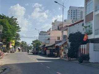 Ngang 11m cách biển chỉ 200m, cách đặng tất chỉ 1 căn nhà tại vĩnh hải, nha trang. dt 168.5 m2