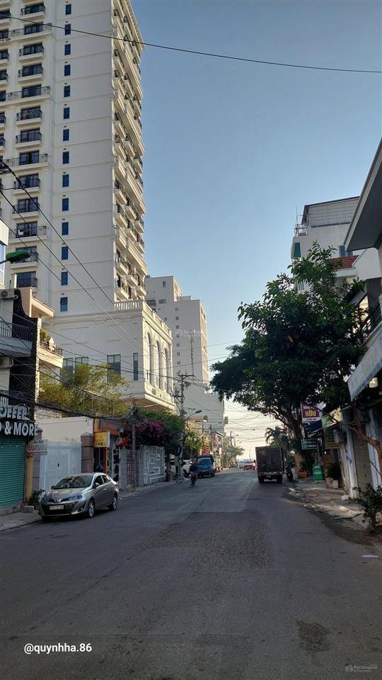 Bán nhà 3 tầng gần biển, hướng đông, đường sao biển, vĩnh hải, nha trang. dt 117.6m2 dòng tiền 25tr