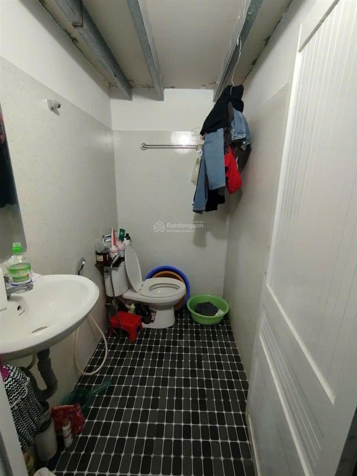 Bán nhà 3 tầng gần biển, hướng đông, đường sao biển, vĩnh hải, nha trang. dt 117.6m2 dòng tiền 25tr