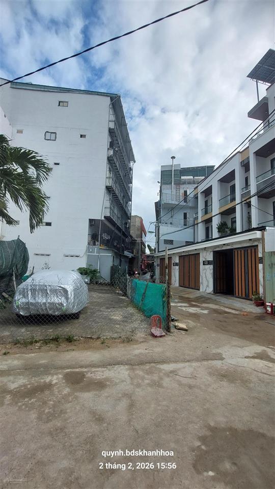 Ngang 11m, dt 177m2, góc 2 mặt tiền đường 5m hẻm đoàn trần nghiệp, vĩnh phước, nha trang giá 62 tr
