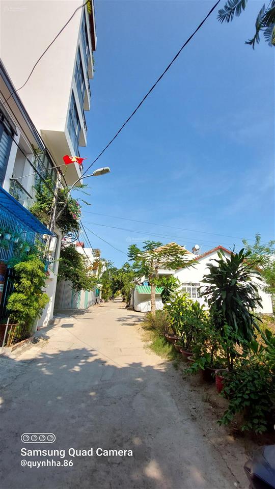 Bán lô đất đẹp 74.3m2 ngang 4.5m, sát phạm văn đồng, khu tđc hòn xện, bắc nha trang.  0905 090 ***
