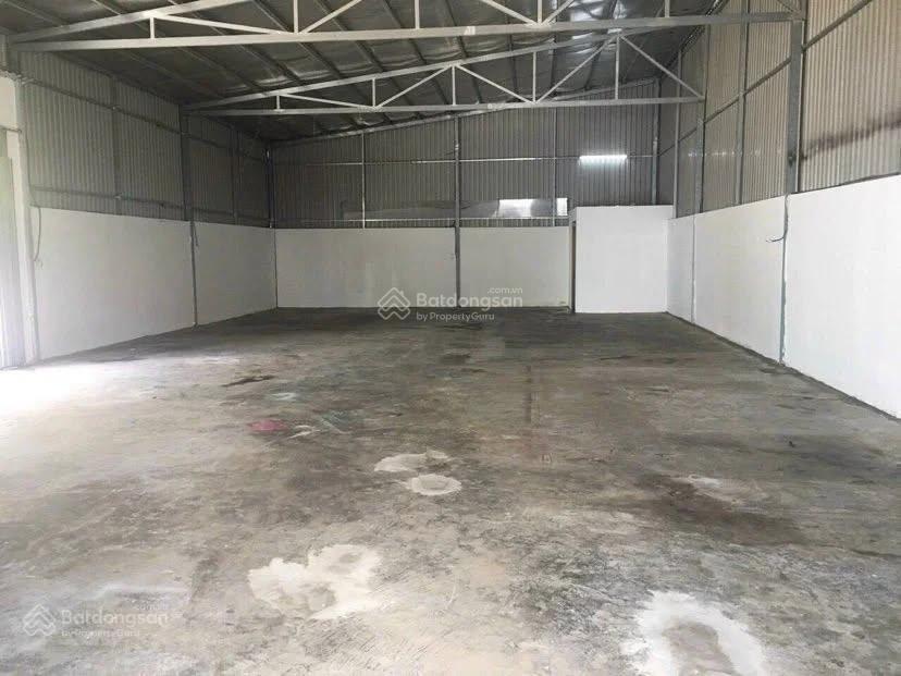 Cho thuê kho vĩnh thạnh 220m2 chỉ 10 triệu/tháng  đường xe tải chạy vi vu cực thuận tiện