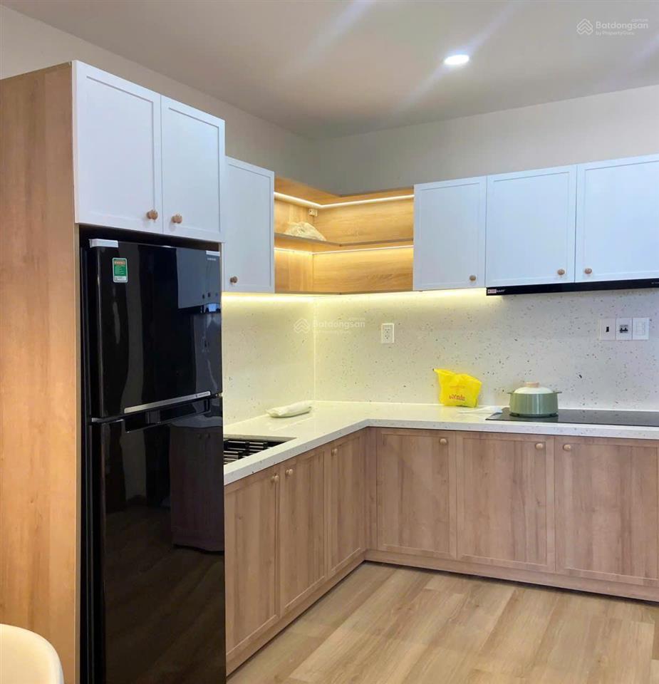 Cho thuê căn hộ 2 phòng ngủ 2 wc với nội thất decor siêu xinh tại ct4 vcn phước hải
