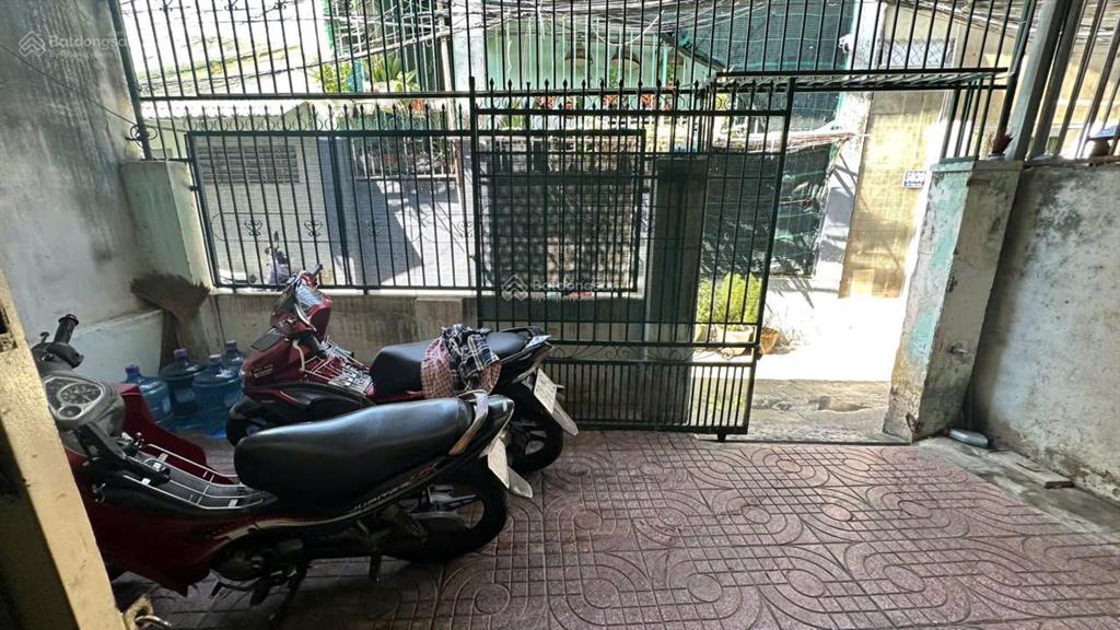 2,25 tỷ có ngay nhà 3 phòng ngủ tại vĩnh ngọc  sau lưng trường thcs cao thắng  ô tô vào tận nơi