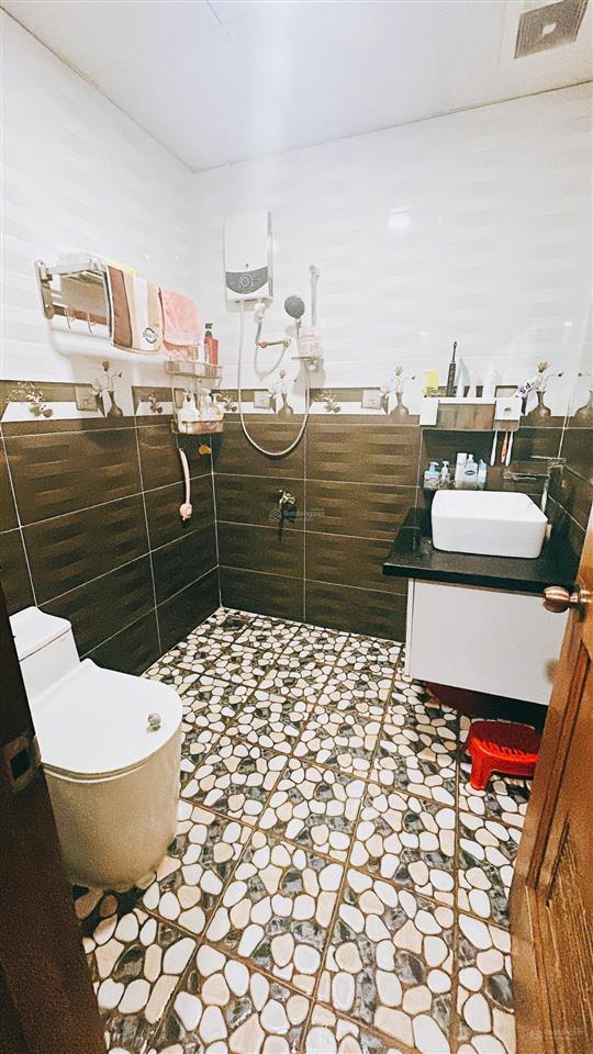 Bán căn hộ ct2 vĩnh điềm trung, đầy đủ nội thất. view hồ. giá bán 2 tỷ 650tr.  0901 925 *** ánh