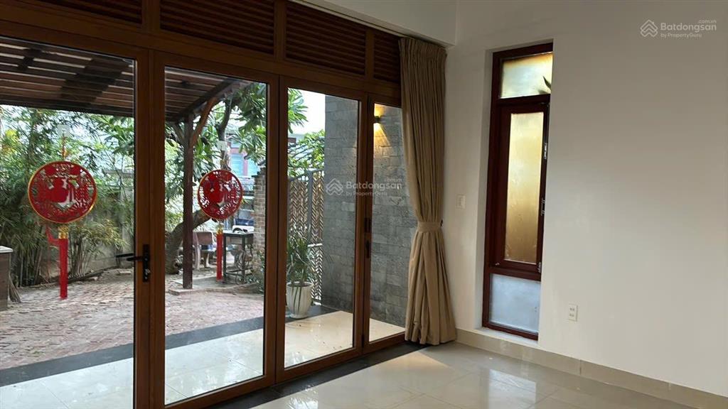 Bán nhà hẻm tôn thất tùng có dòng tiền cho thuê ổn định. dt 287,5m2. giá bán 14,5tỷ.  0901 925 ***