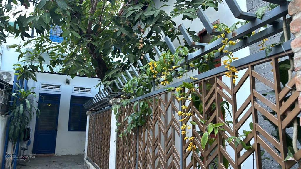 Bán nhà hẻm tôn thất tùng có dòng tiền cho thuê ổn định. dt 287,5m2. giá bán 14,5tỷ.  0901 925 ***