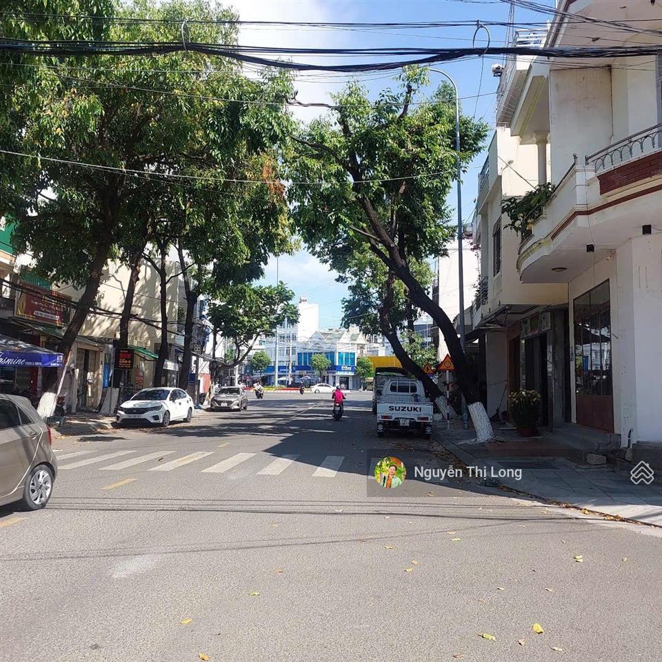 Bán đất tặng nhà cấp 4 đường khúc thừa dụ
