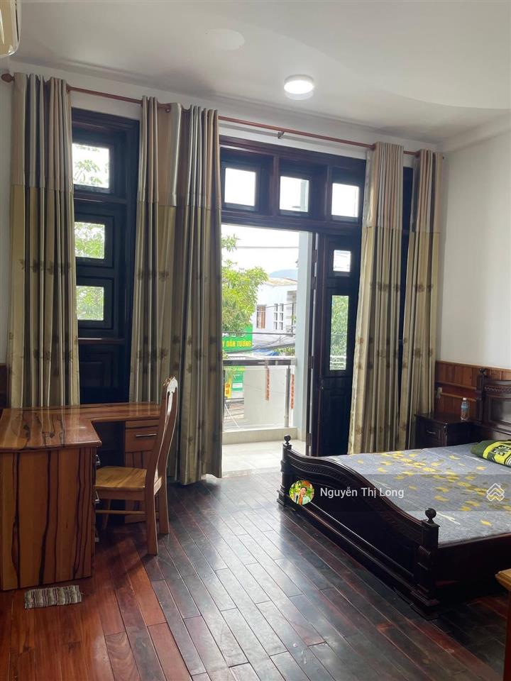 Cho thuê nhà nguyên căn đường lê hồng phong