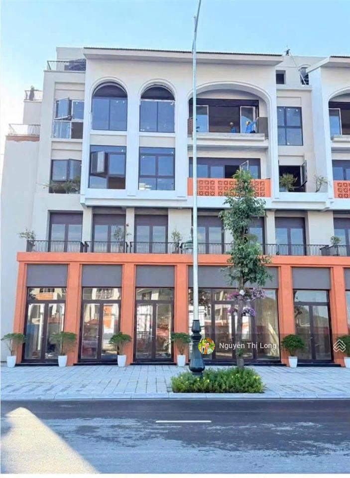Shophouse 5 tầng 3 mặt tiền charmora city d15