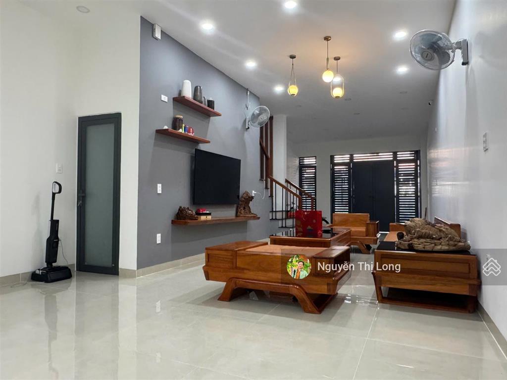 Bán nhà 2 tầng đường phan vinh cách biển 500m