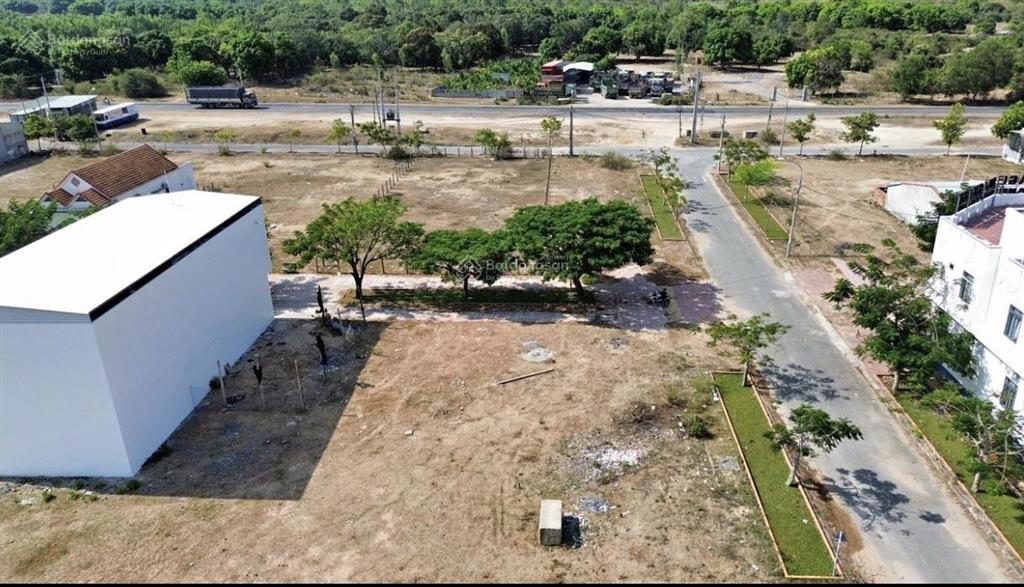Chính chủ bán lô đất vị trí đầu tư chiến lược tại đông ninh hoa 100m² fullodt,gần ql26b,giá 1,69 tỷ