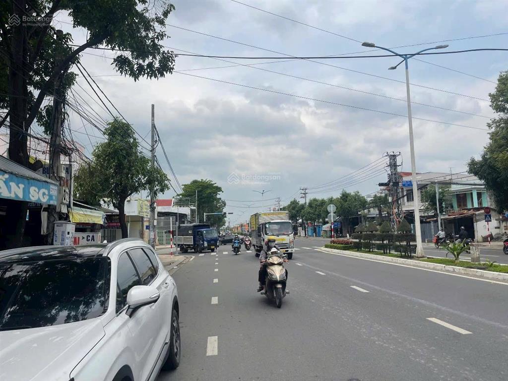 Bán nhà tại mặt tiền 23/10 vĩnh hiệp nha trang khánh hoà