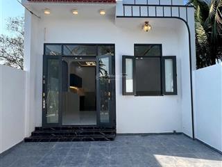 Bán nhà mới nằm ngay trung tâm xã diên khánh
giá bán 1 tỷ 430